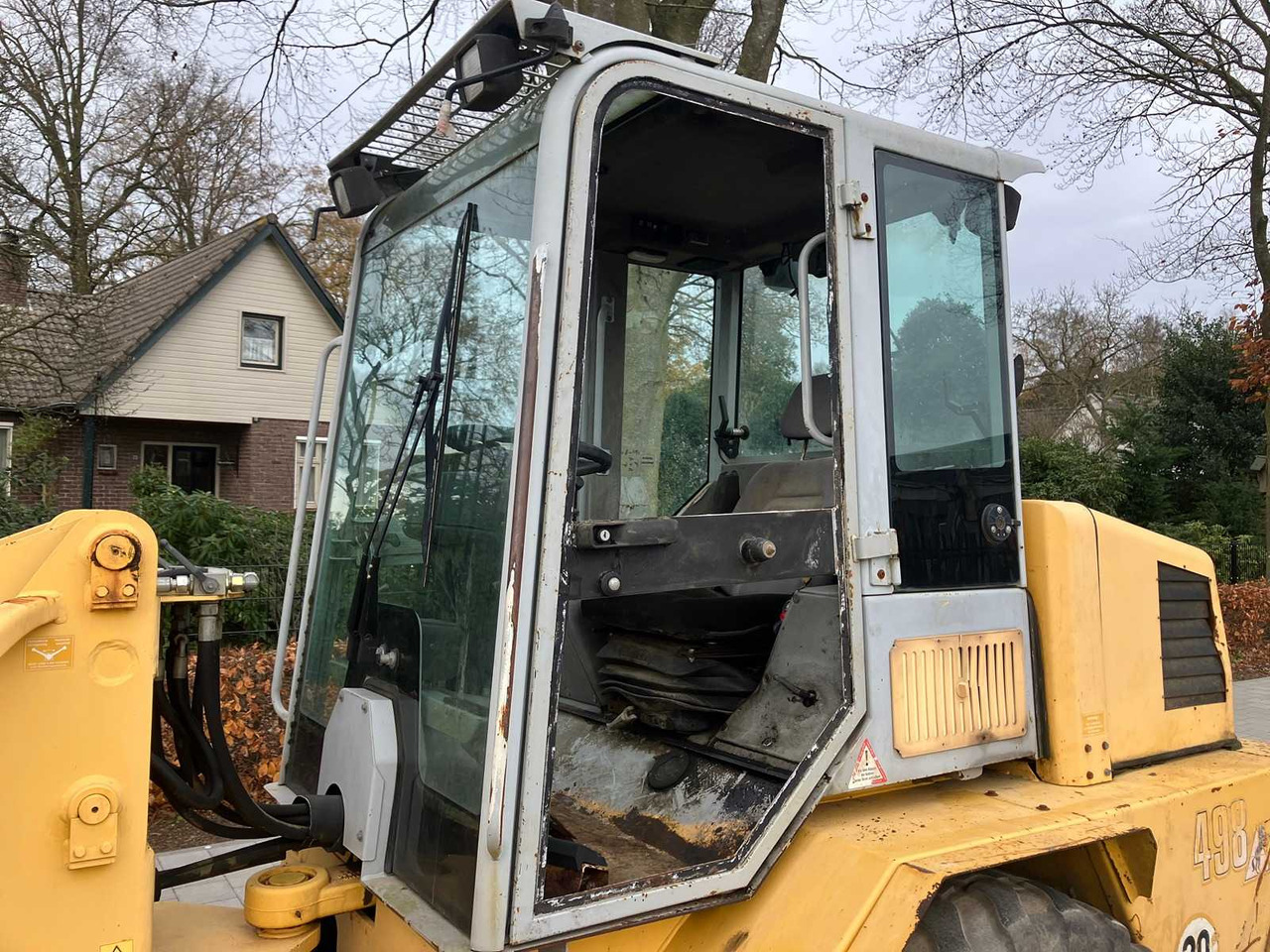 Chargeuse sur pneus GEHL EUROPE - 2006 - KL498 - SHOVEL