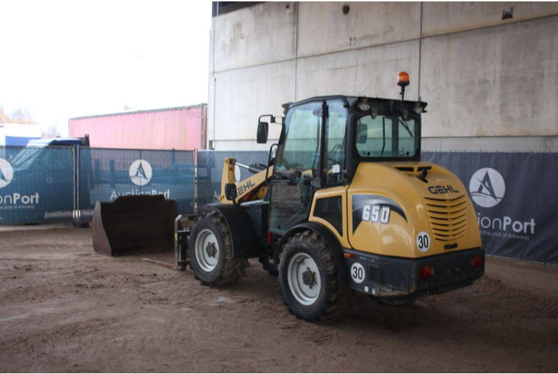 Chargeuse sur pneus Gehl 650