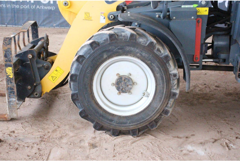 Chargeuse sur pneus Gehl 650