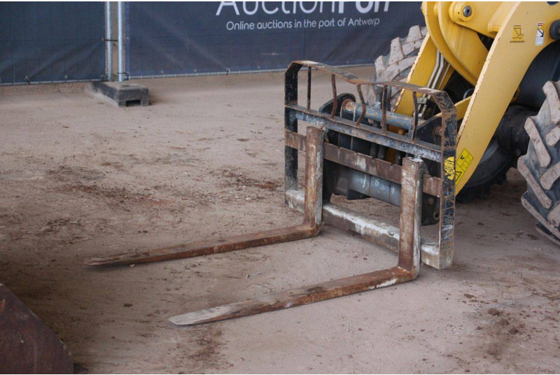 Chargeuse sur pneus Gehl 650