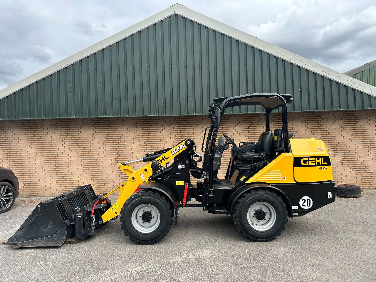 Chargeuse sur pneus Gehl AL550