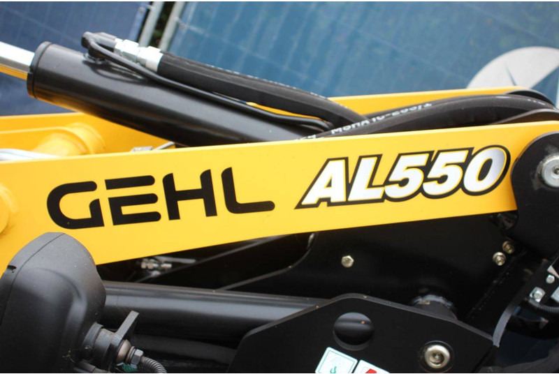 Chargeuse sur pneus Gehl AL550