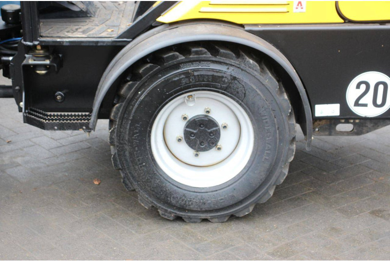 Chargeuse sur pneus Gehl AL550