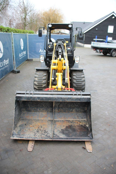 Chargeuse sur pneus Gehl AL550