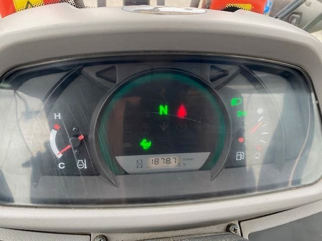 Chargeuse sur pneus GiANT G 1200 TELE