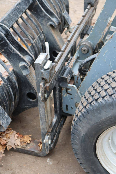 Chargeuse sur pneus Giant D254SW