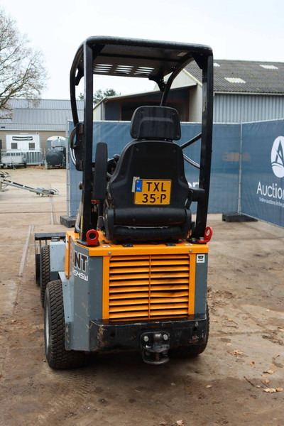 Chargeuse sur pneus Giant D254SW