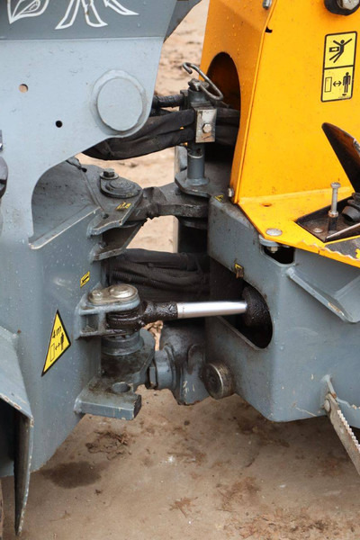 Chargeuse sur pneus Giant D254SW