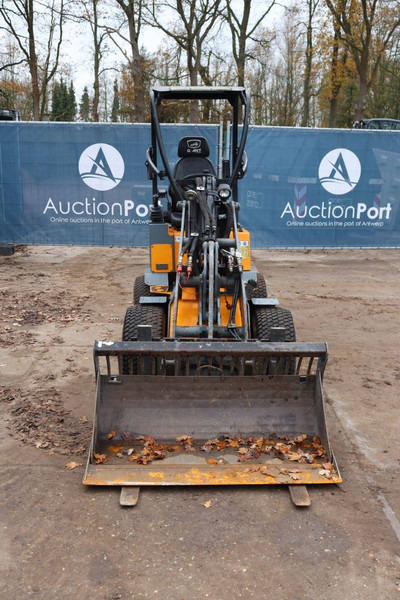 Chargeuse sur pneus Giant D254SW