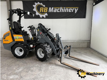 Chargeuse sur pneus Giant G2200E