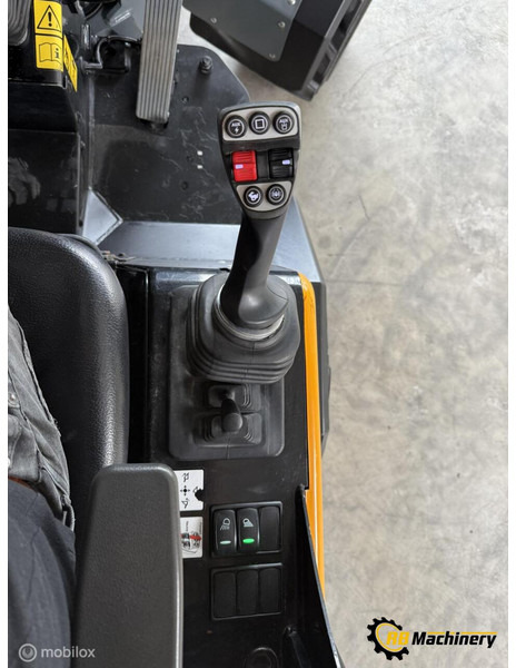 Chargeuse sur pneus Giant G2200E