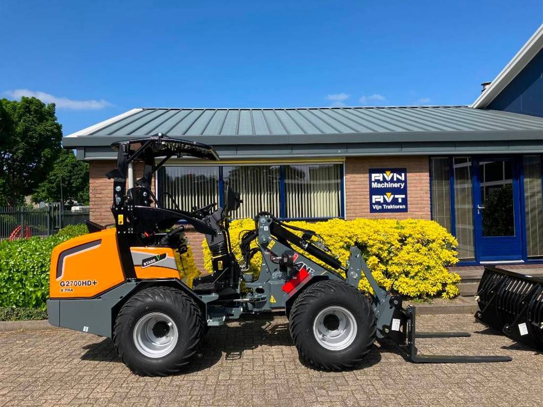 Chargeuse sur pneus Giant G 2700 X-tra HD +