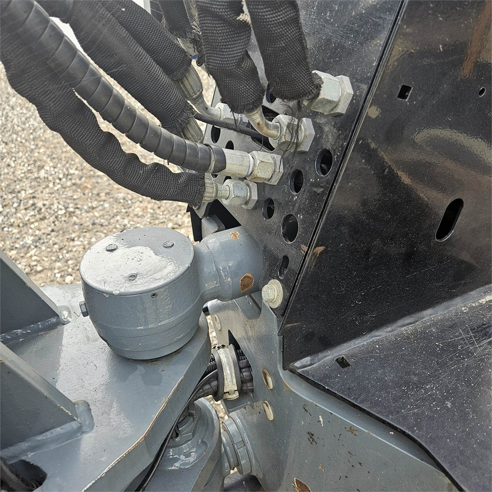 Chargeuse sur pneus Giant V452T X-TRA HD