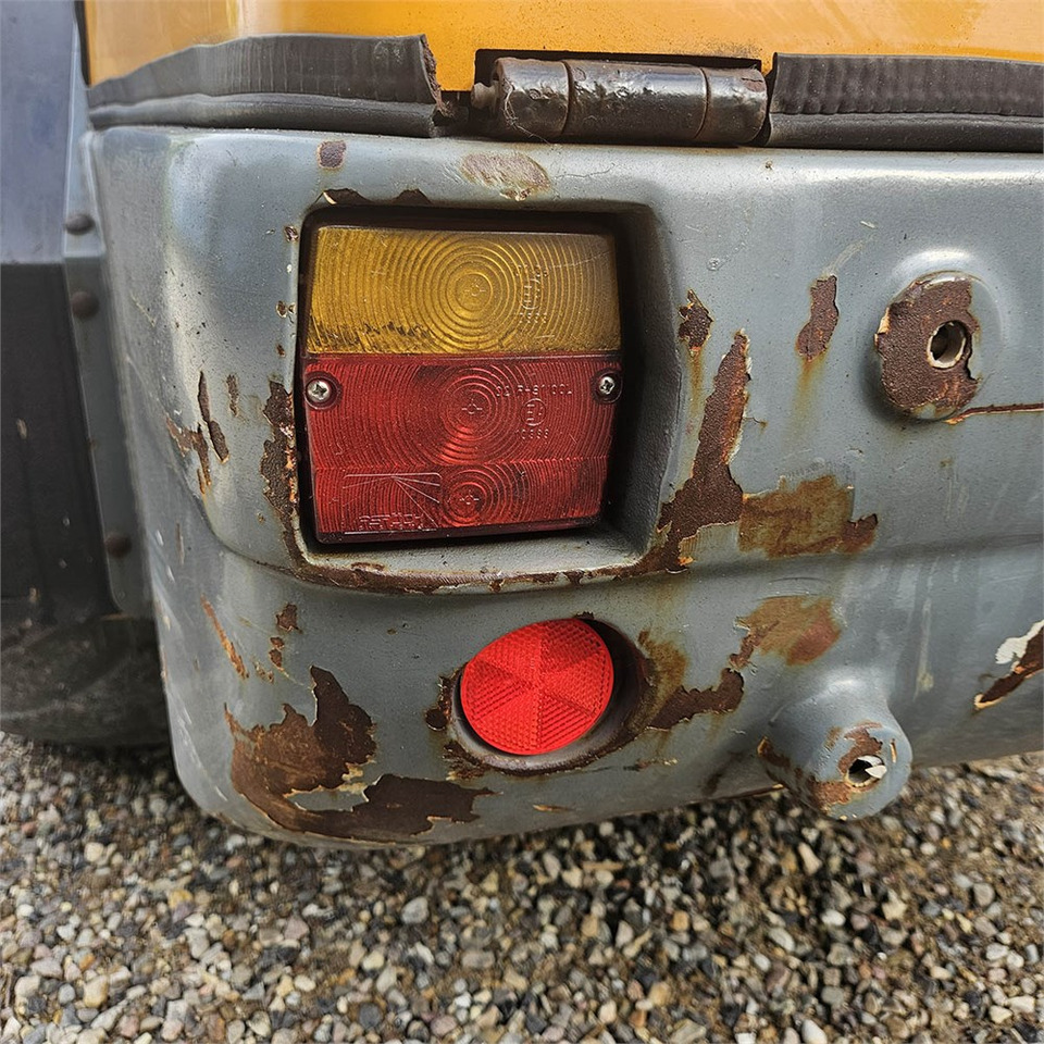 Chargeuse sur pneus Giant V452T X-TRA HD