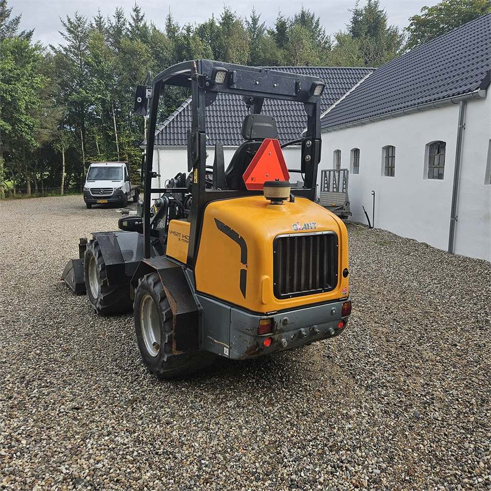 Chargeuse sur pneus Giant V452T X-TRA HD