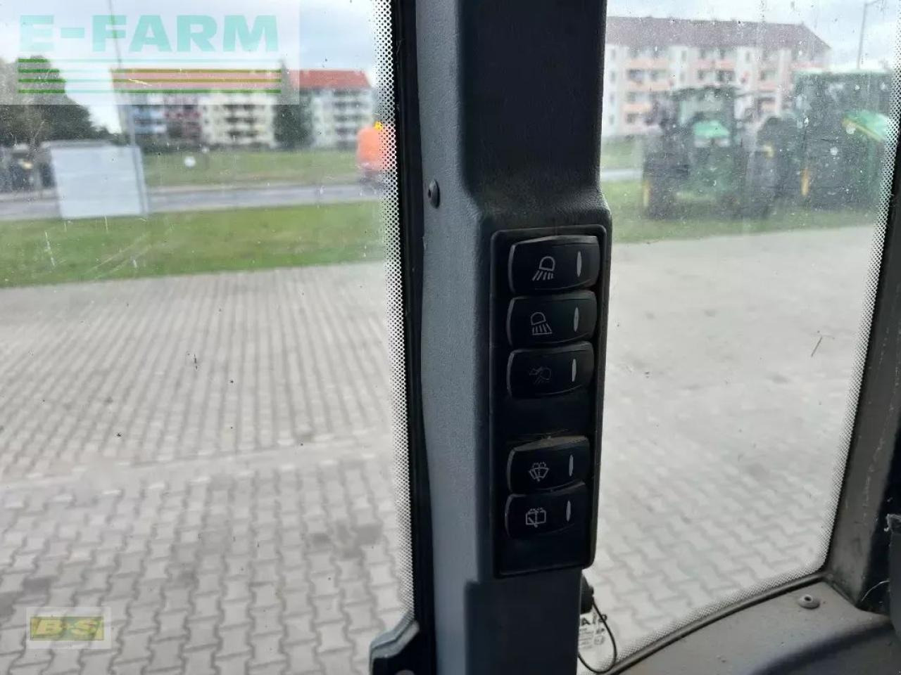 Chargeuse sur pneus Giant g4500 tele