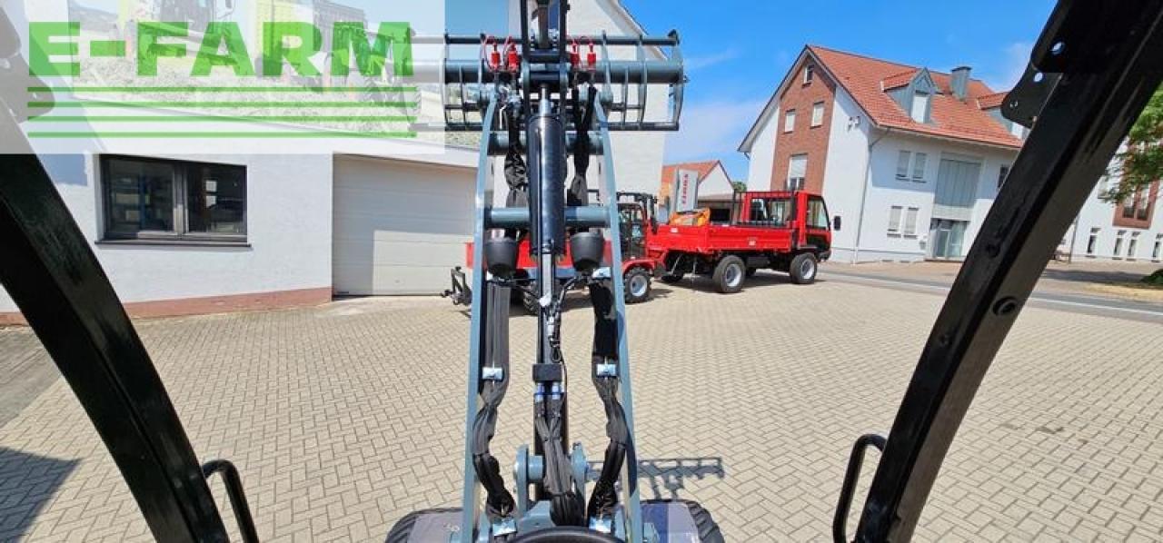 Chargeuse sur pneus Giant g 2500 x-tra hd y, kompaktradlader mit euro-aufnahme, 2,4 t, niedriges hubgerüst