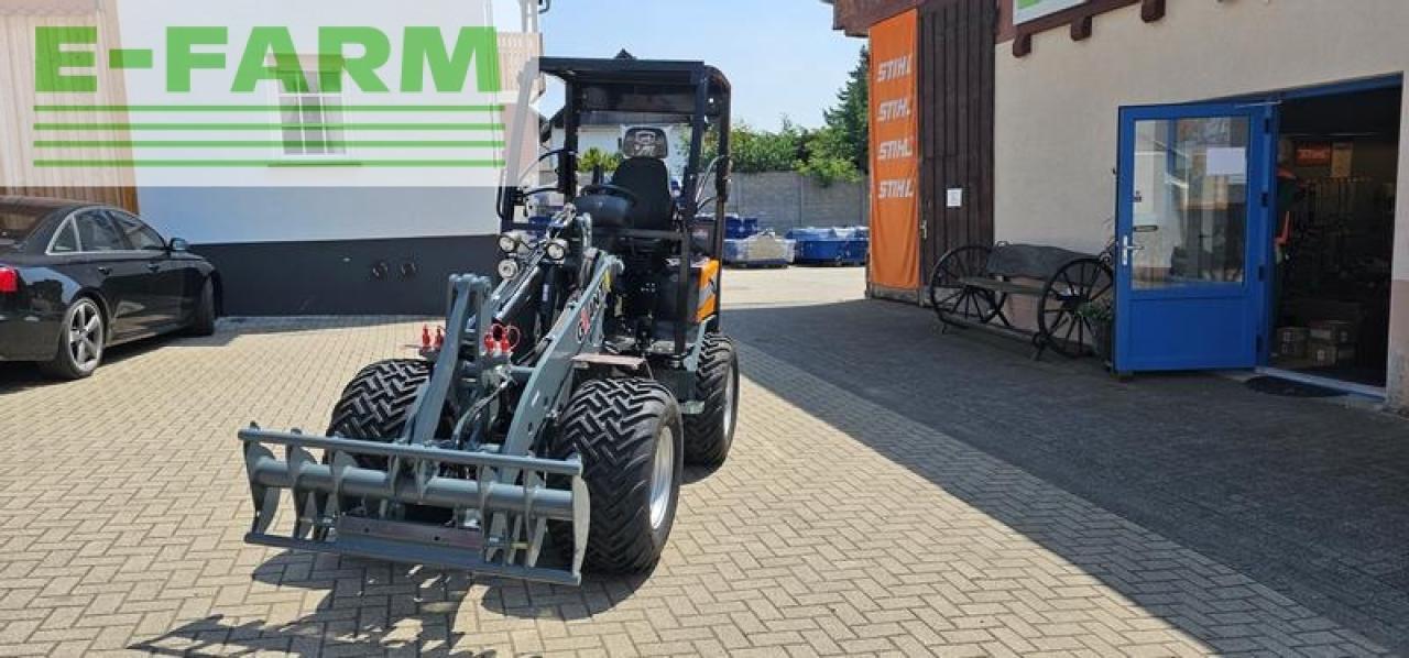 Chargeuse sur pneus Giant g 2500 x-tra hd y, kompaktradlader mit euro-aufnahme, 2,4 t, niedriges hubgerüst