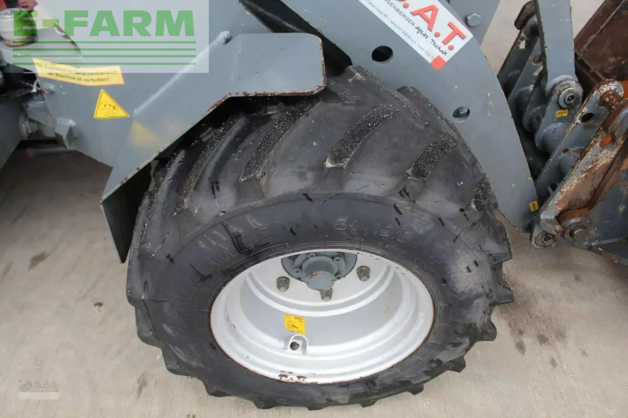 Chargeuse sur pneus Giant hoflader d 335 t