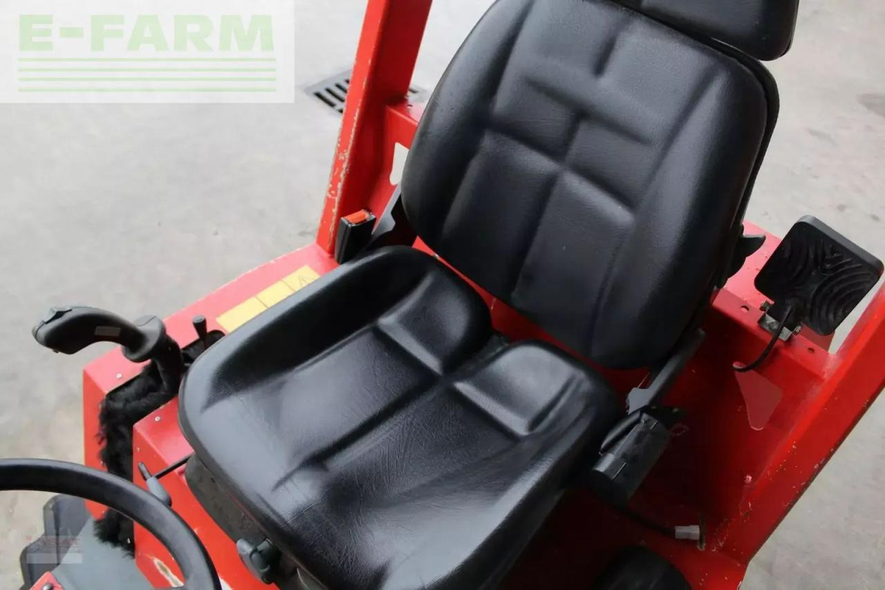 Chargeuse sur pneus Giant hoflader d 335 t