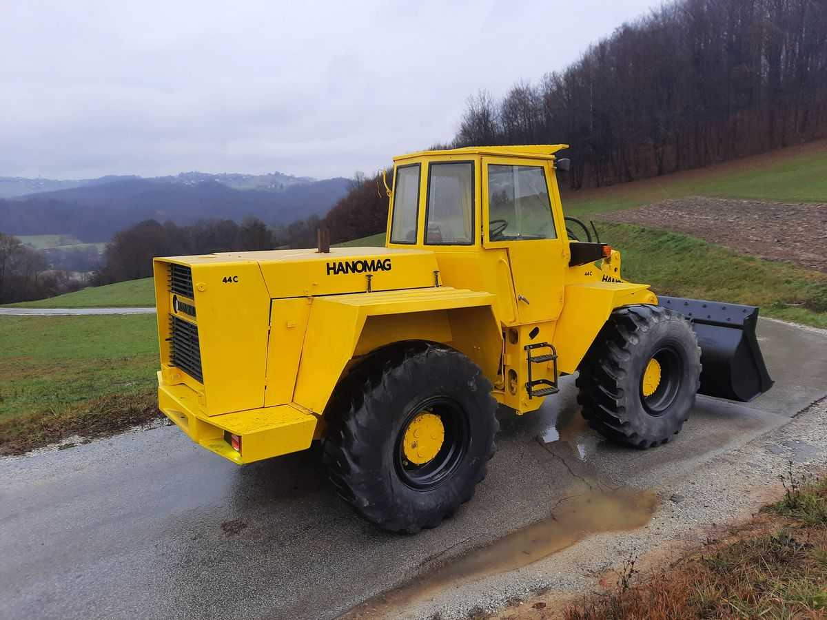 Chargeuse sur pneus HANOMAG - 44C - LOADER - 1990