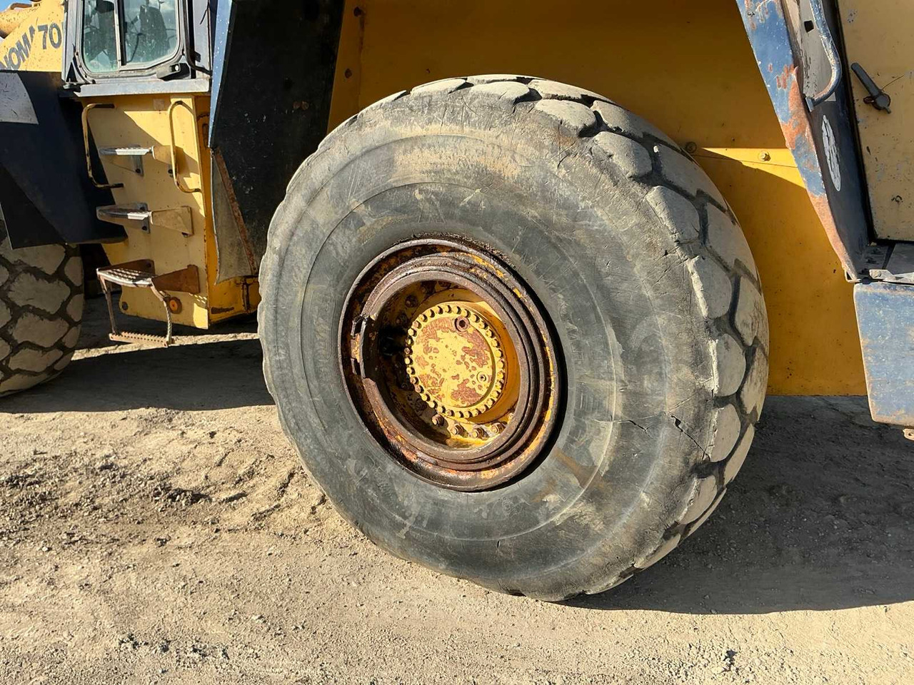 Chargeuse sur pneus HANOMAG - 70 E - SHOVEL - 1995