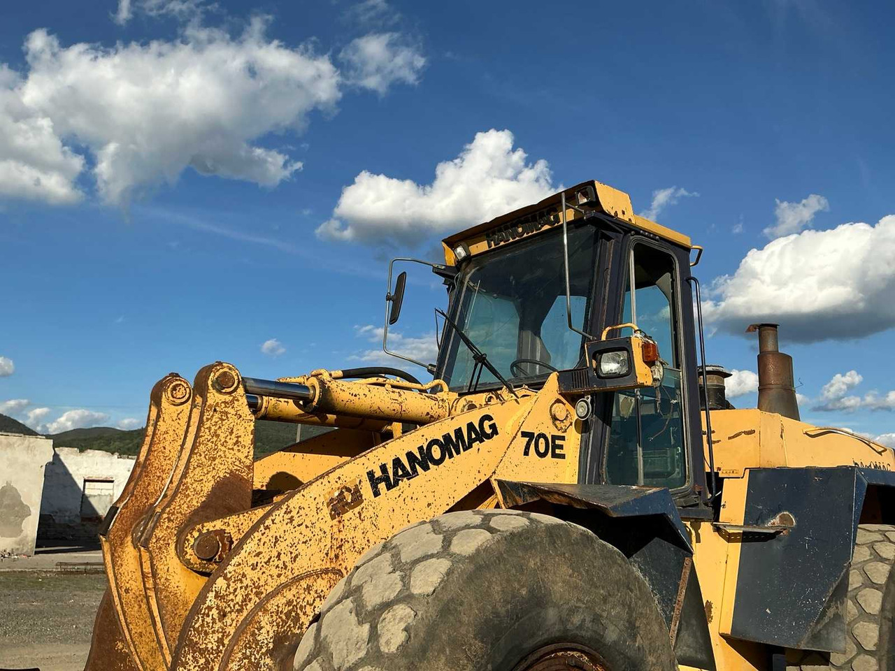 Chargeuse sur pneus HANOMAG - 70 E - SHOVEL - 1995