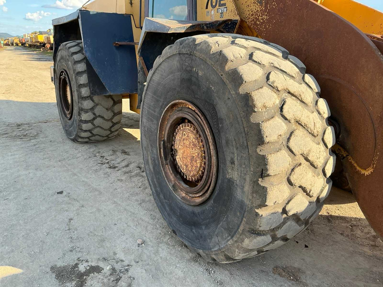 Chargeuse sur pneus HANOMAG - 70 E - SHOVEL - 1995