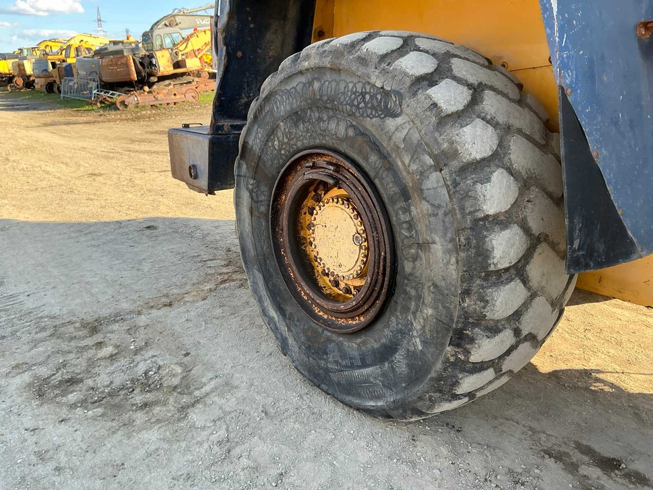 Chargeuse sur pneus HANOMAG - 70 E - SHOVEL - 1995