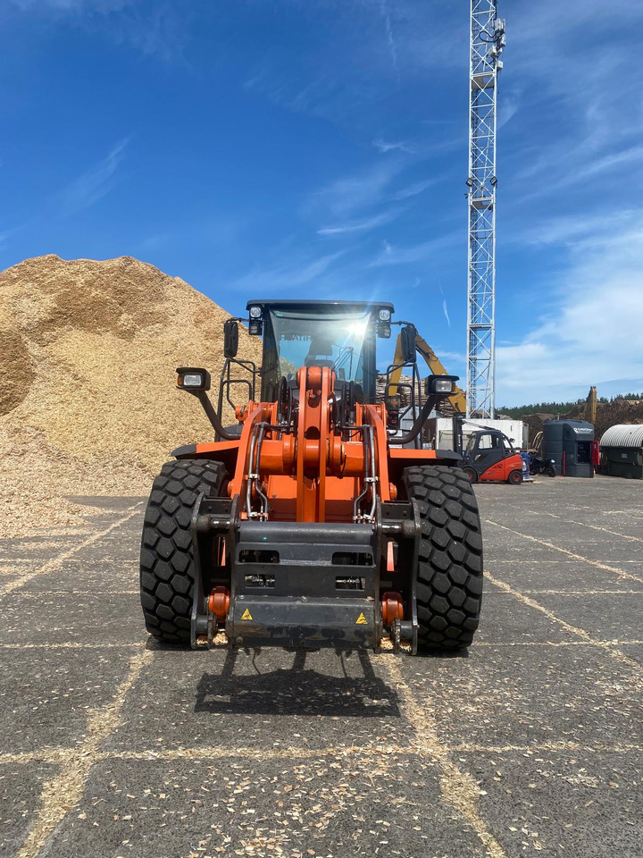 Chargeuse sur pneus HITACHI ZW250-6