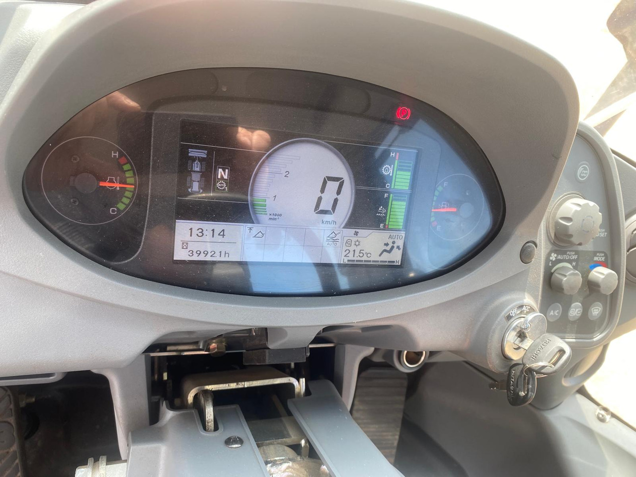 Chargeuse sur pneus HITACHI ZW250-6