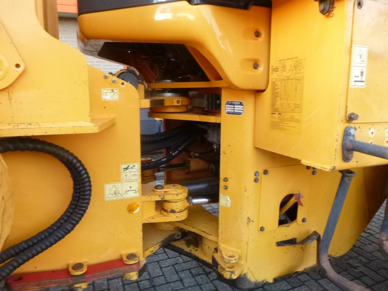 Chargeuse sur pneus HYUNDAI HL770-7A