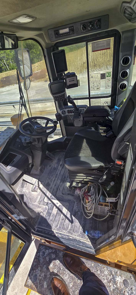 Chargeuse sur pneus HYUNDAI HL970