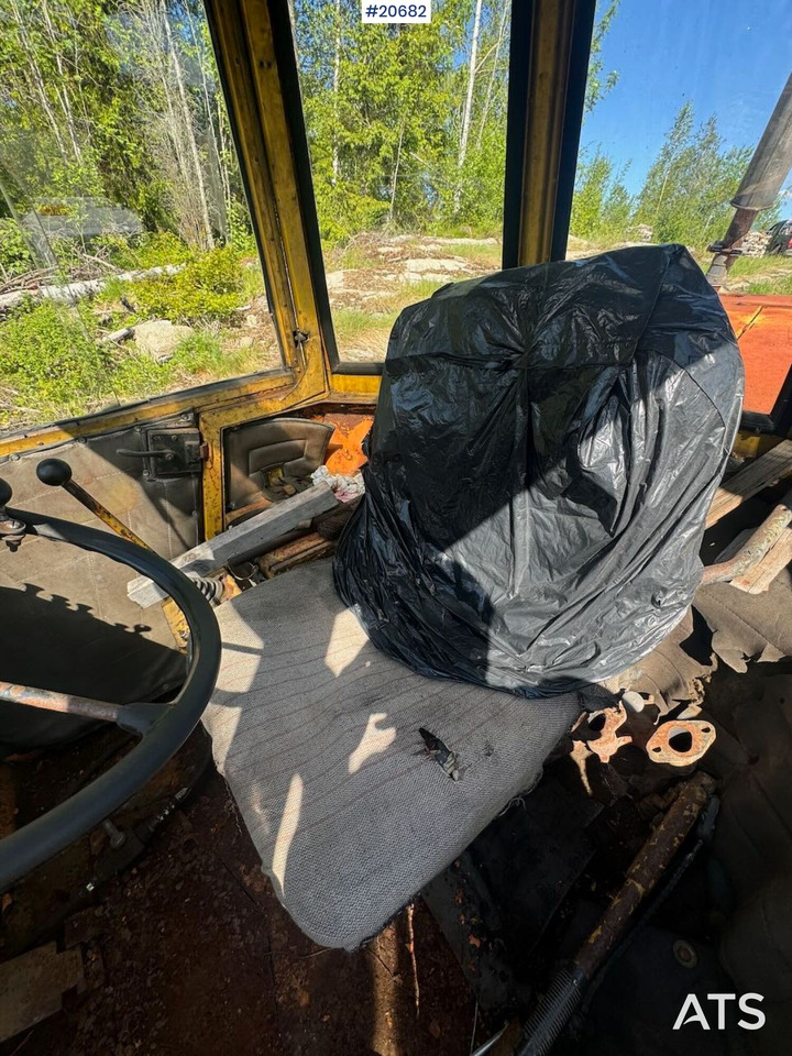 Chargeuse sur pneus Hanomag 44