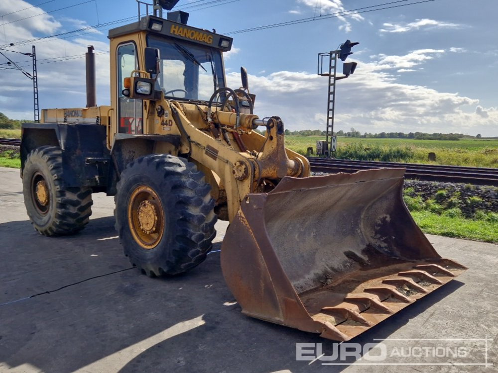 Chargeuse sur pneus Hanomag 44D