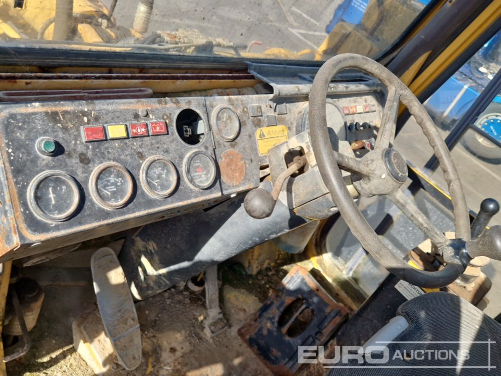 Chargeuse sur pneus Hanomag 44D