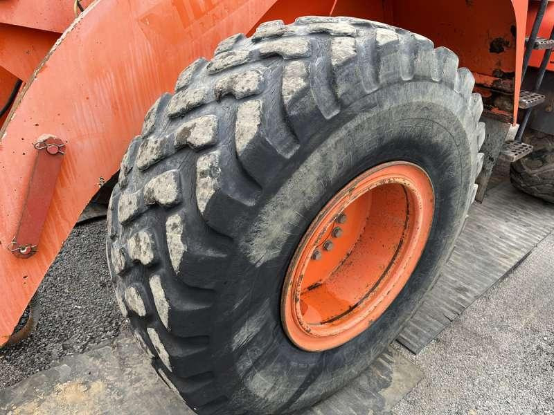 Chargeuse sur pneus Hitachi W130A