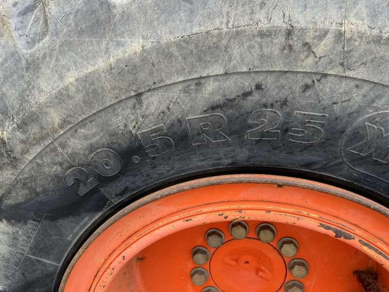 Chargeuse sur pneus Hitachi W130A