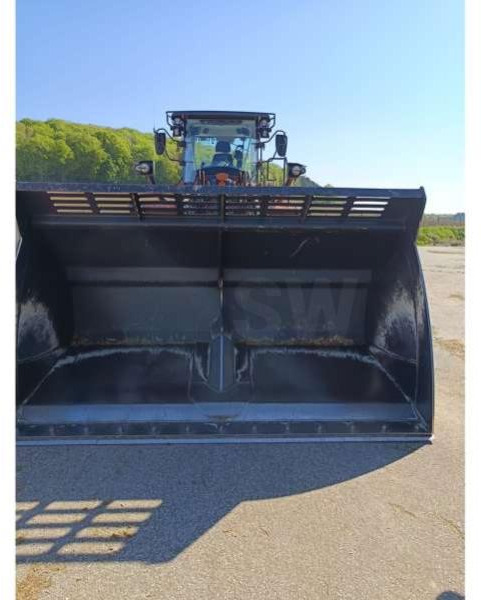 Chargeuse sur pneus Hitachi ZW220-7