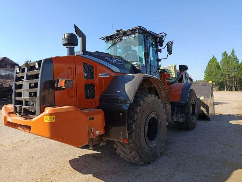 Chargeuse sur pneus Hitachi ZW220-7