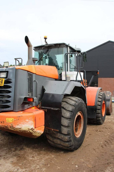 Chargeuse sur pneus Hitachi ZW250