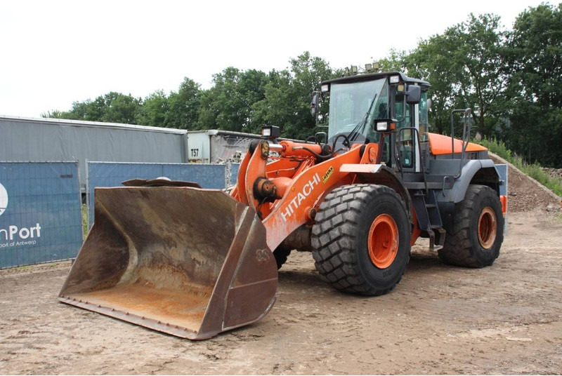 Chargeuse sur pneus Hitachi ZW250