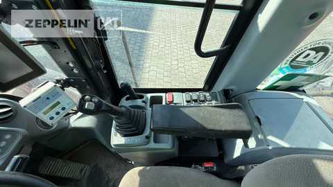 Chargeuse sur pneus Hitachi ZW250-6