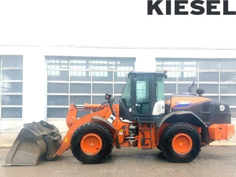 Chargeuse sur pneus Hitachi ZW 180-6