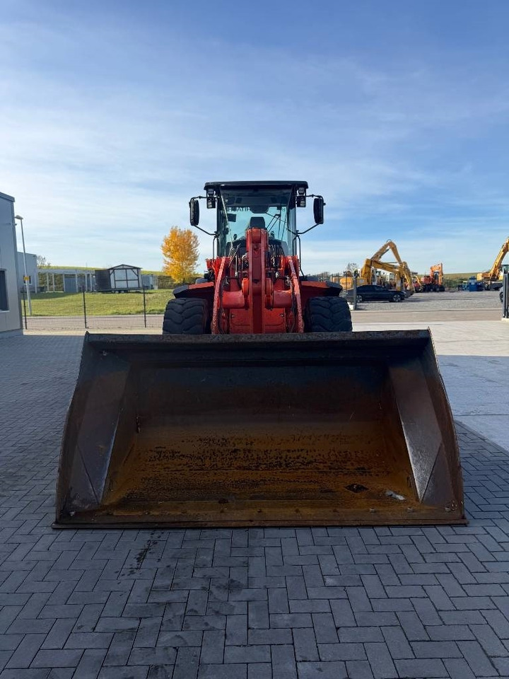 Chargeuse sur pneus Hitachi ZW 180-6