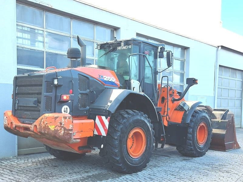 Chargeuse sur pneus Hitachi ZW 250-6