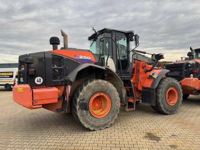 Chargeuse sur pneus Hitachi ZW 250-6