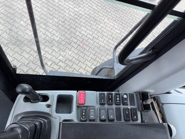 Chargeuse sur pneus Hitachi ZW 250-6