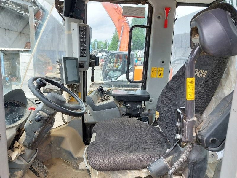 Chargeuse sur pneus Hitachi ZW 310-7