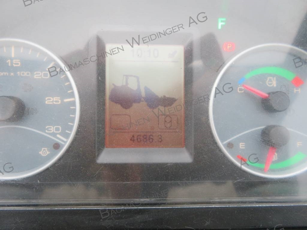 Chargeuse sur pneus Hitachi ZW 95